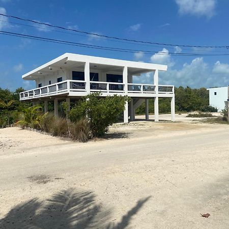 Villa Sea Lux San Pedro  Buitenkant foto