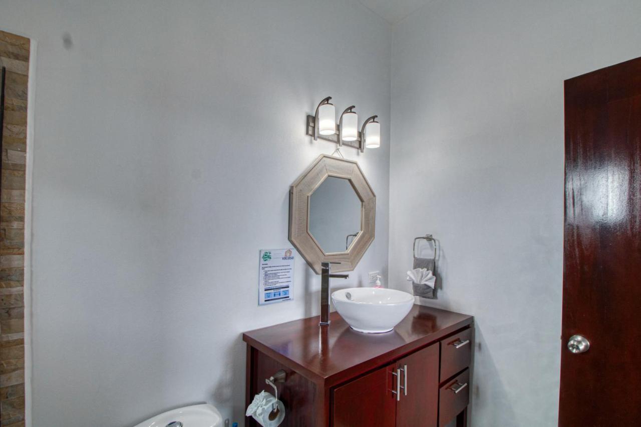 Villa Sea Lux San Pedro  Buitenkant foto