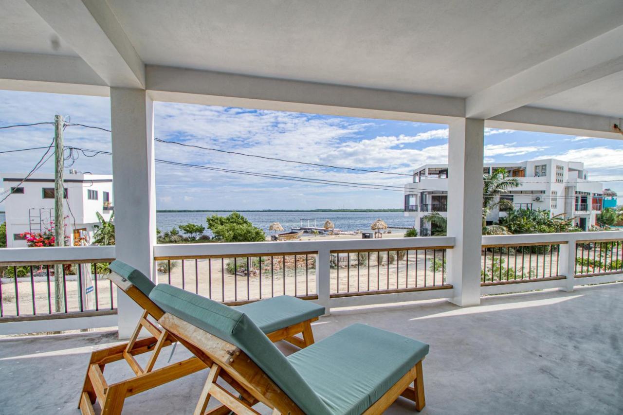 Villa Sea Lux San Pedro  Buitenkant foto